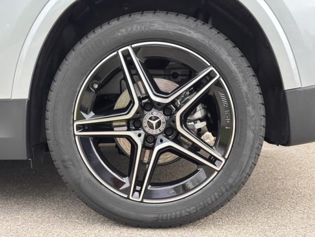 MERCEDES-BENZ GLA 200 d AMG Line  GLA 200 d AMG Line