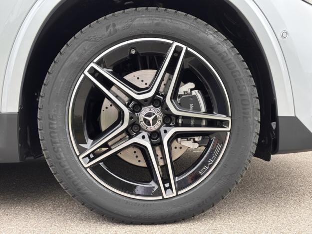 MERCEDES-BENZ GLA 200 d AMG Line  GLA 200 d AMG Line