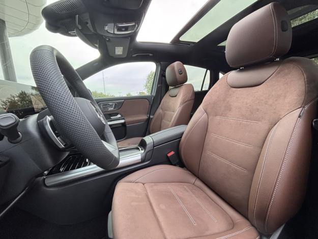 MERCEDES-BENZ GLA 200 d AMG Line  GLA 200 d AMG Line