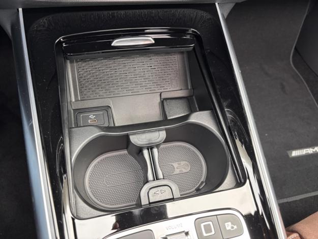 MERCEDES-BENZ GLA 200 d AMG Line  GLA 200 d AMG Line