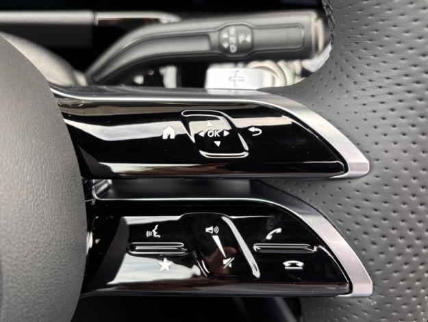 MERCEDES-BENZ GLA 200 d AMG Line  GLA 200 d AMG Line