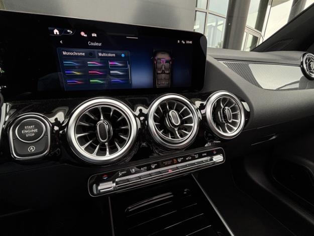 MERCEDES-BENZ GLA 200 d AMG Line  GLA 200 d AMG Line