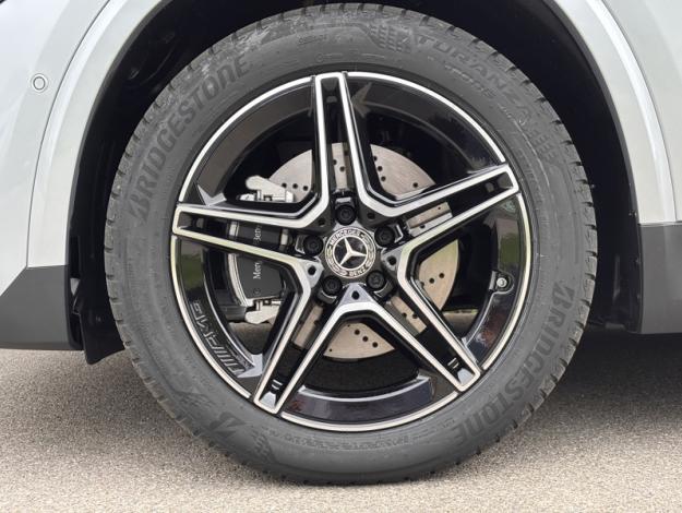 MERCEDES-BENZ GLA 200 d AMG Line  GLA 200 d AMG Line