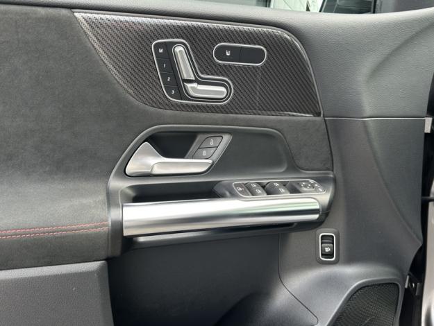 MERCEDES-BENZ Classe B 180 AMG Line Edition  