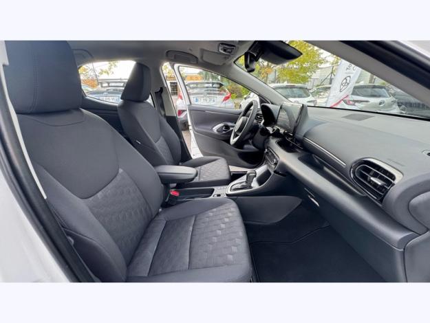TOYOTA Yaris Hybride 116h Dynamic Business   
