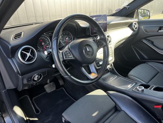 MERCEDES-BENZ Classe A A 180 Inspiration  Classe A/176 A 180 Inspiration