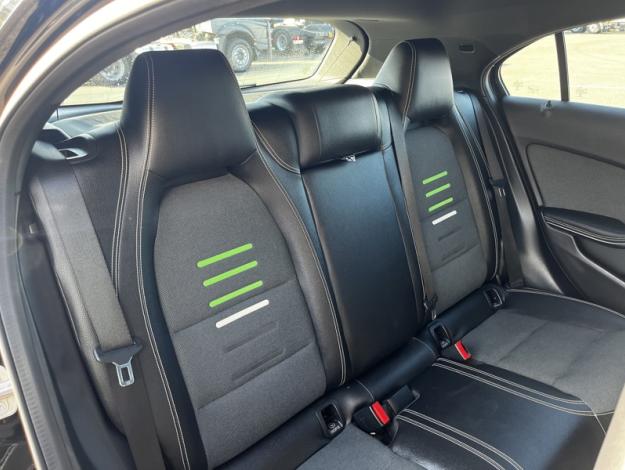 MERCEDES-BENZ Classe A A 180 Inspiration  Classe A/176 A 180 Inspiration