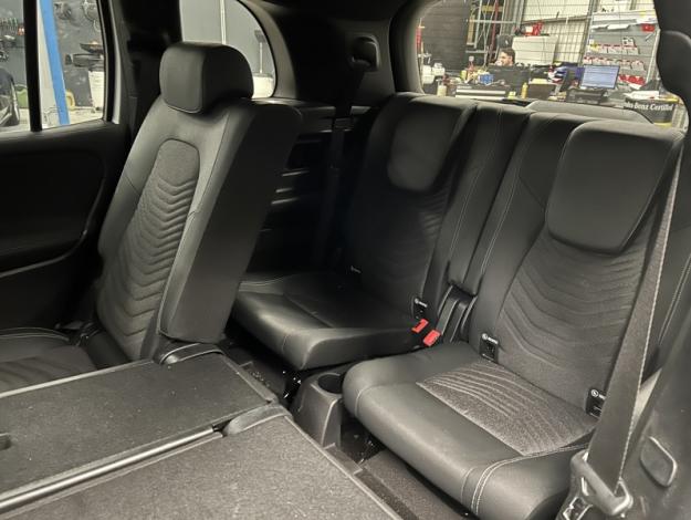MERCEDES-BENZ EQB 250 + Luxury Line Facelift  