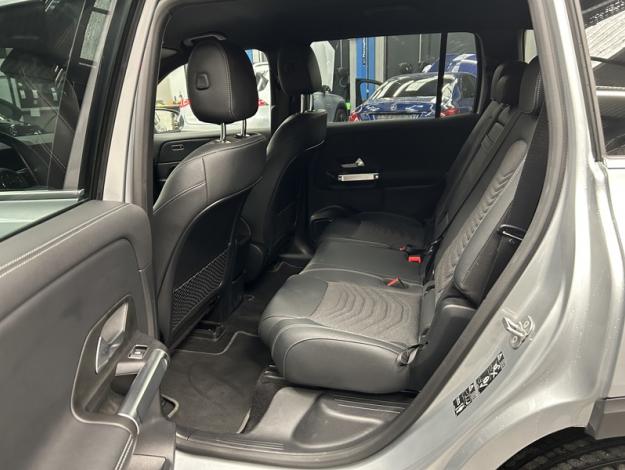 MERCEDES-BENZ EQB 250 + Luxury Line Facelift  