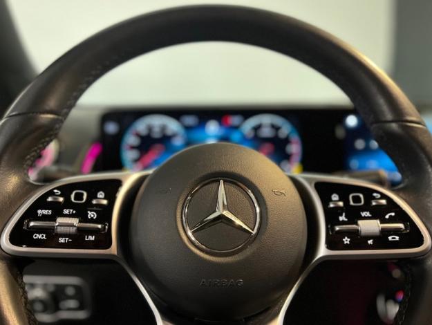 MERCEDES-BENZ GLB 200 d Business Line  GLB 200 d Business Line