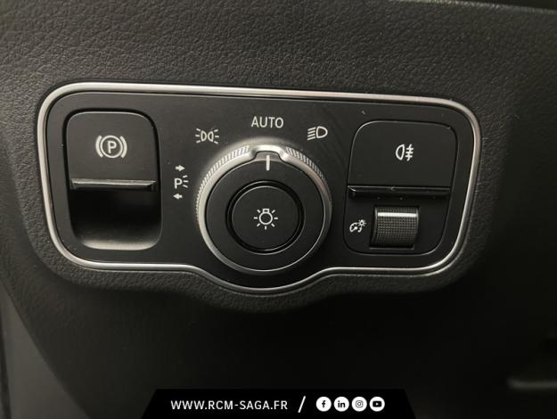 MERCEDES-BENZ GLA 200 d AMG Line  GLA 200 d AMG Line