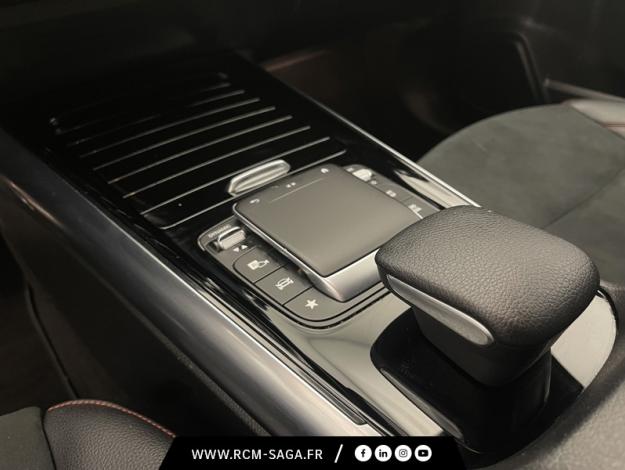 MERCEDES-BENZ GLA 200 d AMG Line  GLA 200 d AMG Line