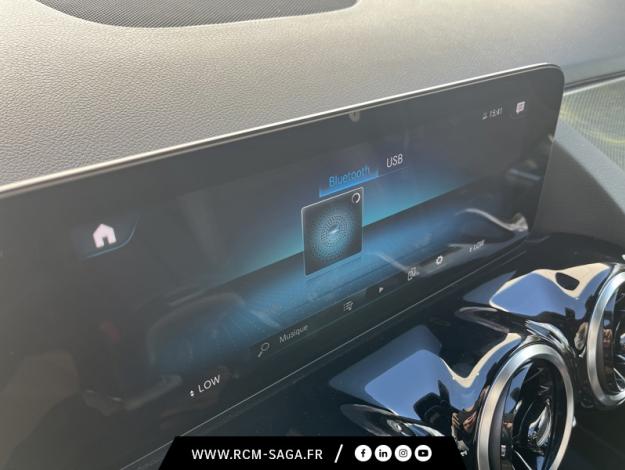 MERCEDES-BENZ GLA 200 d AMG Line  GLA 200 d AMG Line