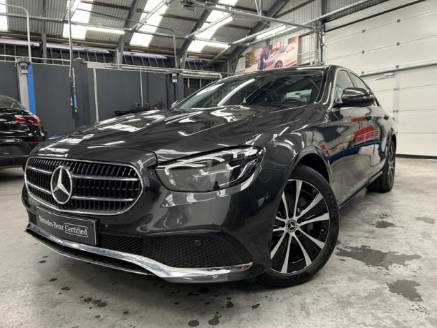 MERCEDES-BENZ E 300 de Berline Luxury Line  