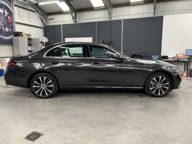 MERCEDES-BENZ E 300 de Berline Luxury Line  