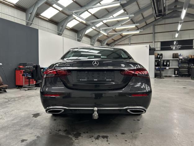 MERCEDES-BENZ E 300 de Berline Luxury Line  