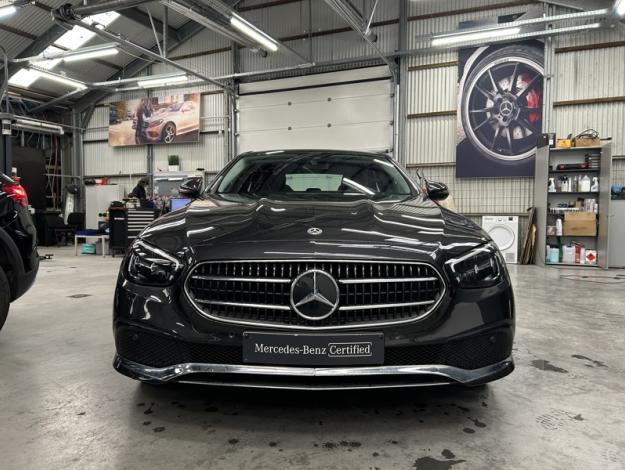 MERCEDES-BENZ E 300 de Berline Luxury Line  
