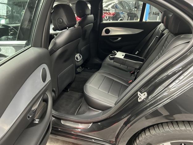 MERCEDES-BENZ E 300 de Berline Luxury Line  