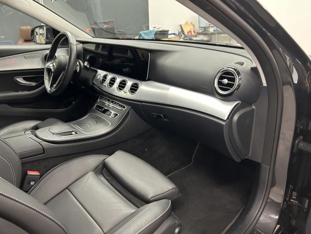 MERCEDES-BENZ E 300 de Berline Luxury Line  