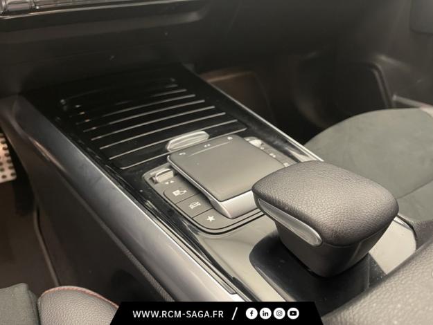 MERCEDES-BENZ GLA 200 d AMG Line  