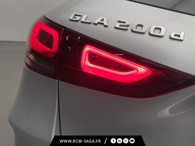 MERCEDES-BENZ GLA 200 d AMG Line  