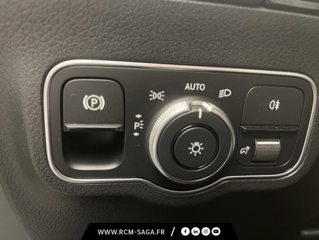 MERCEDES-BENZ GLA 200 d AMG Line  