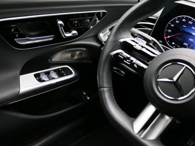 MERCEDES-BENZ E-Klasse E 300 e Limousine
