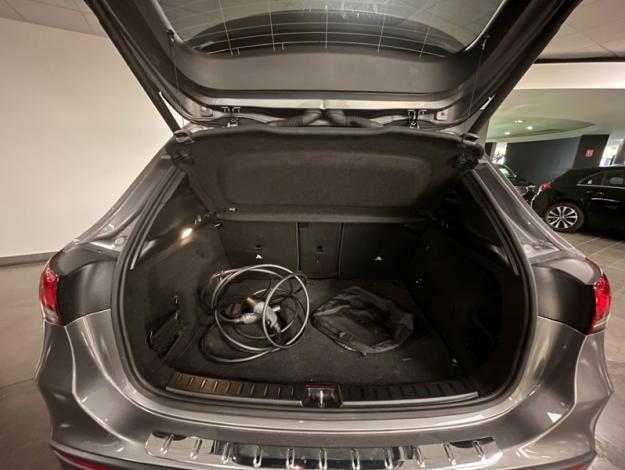 MERCEDES-BENZ GLA 250 e AMG Line  