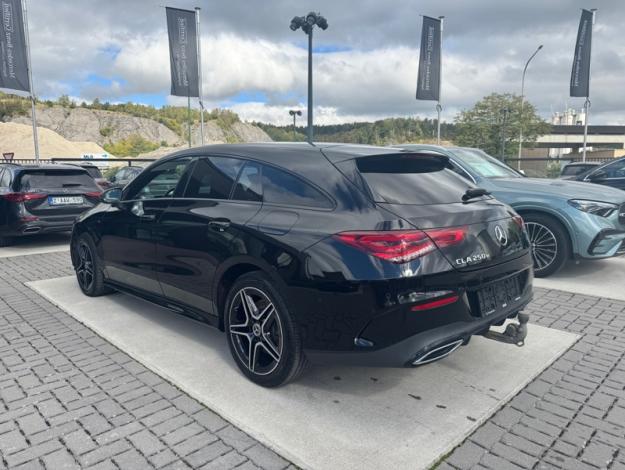 MERCEDES-BENZ CLA 250e AMG Line Shooting Break  