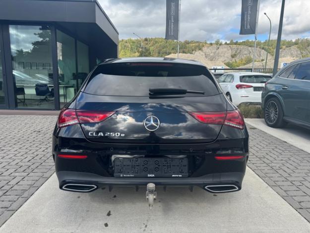 MERCEDES-BENZ CLA 250e AMG Line Shooting Break  