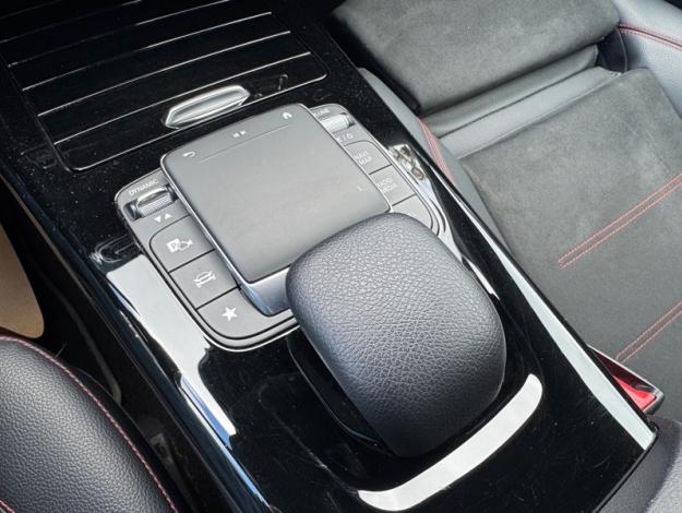 MERCEDES-BENZ CLA 250e AMG Line Shooting Break  