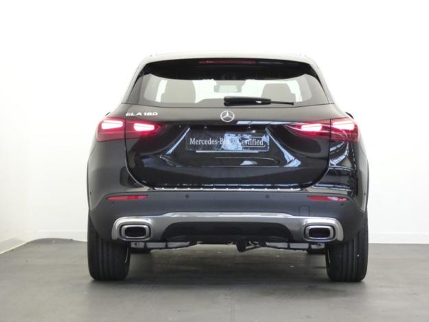MERCEDES-BENZ GLA 180 Progressive Line  GLA 180 Progressive Line
