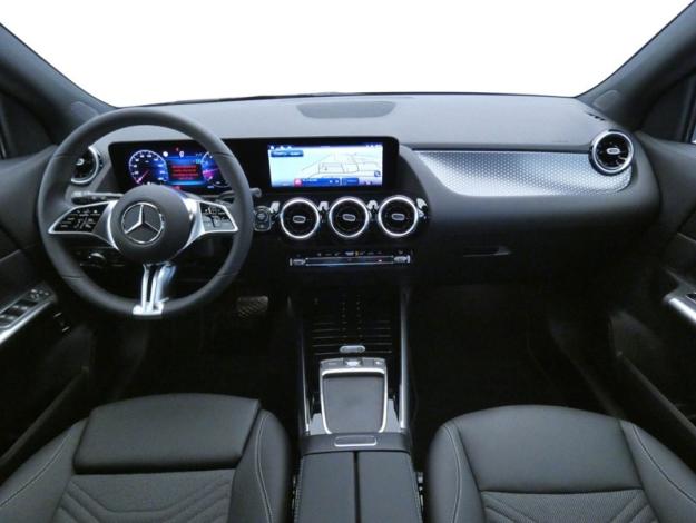 MERCEDES-BENZ GLA 180 Progressive Line  GLA 180 Progressive Line
