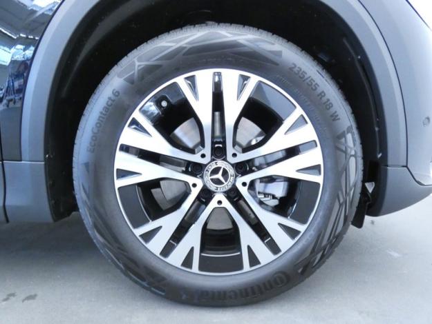 MERCEDES-BENZ GLA 180 Progressive Line  GLA 180 Progressive Line