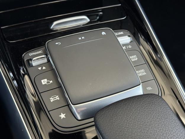 MERCEDES-BENZ GLA 200 d AMG Line  