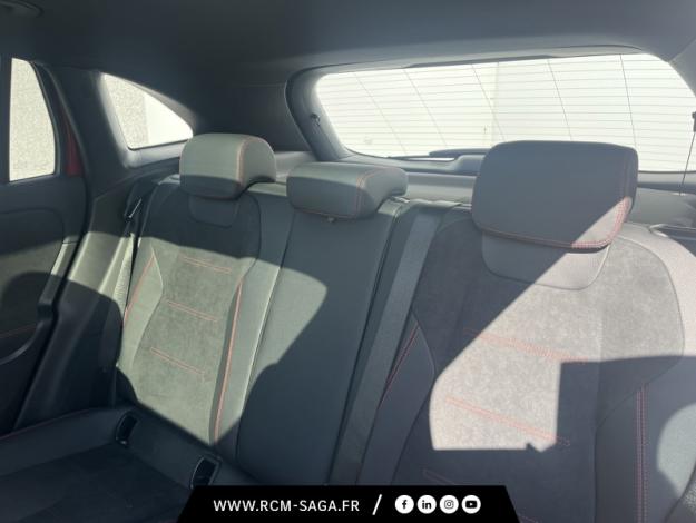MERCEDES-BENZ GLA 180 d AMG Line  GLA 180 d AMG Line