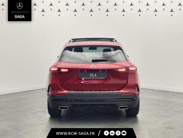 MERCEDES-BENZ GLA 200 d AMG Line  GLA 200 d AMG Line