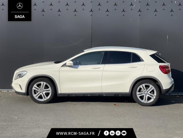 MERCEDES-BENZ GLA 220 d 4MATIC Sport Utility Vehicle  