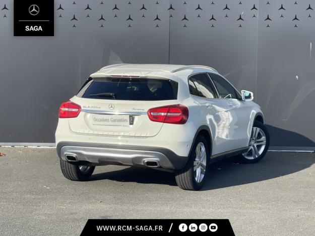 MERCEDES-BENZ GLA 220 d 4MATIC Sport Utility Vehicle  