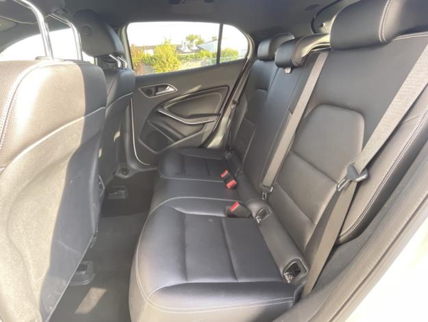 MERCEDES-BENZ GLA 220 d 4MATIC Sport Utility Vehicle  