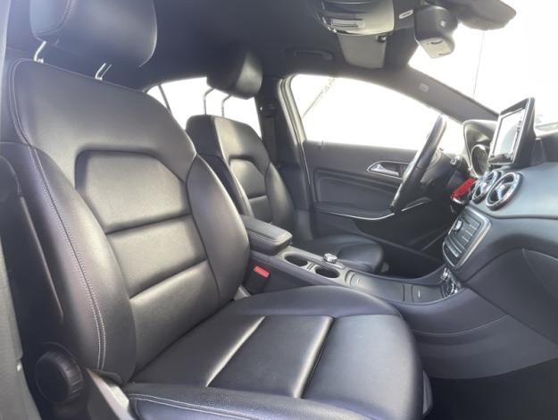 MERCEDES-BENZ GLA 220 d 4MATIC Sport Utility Vehicle  
