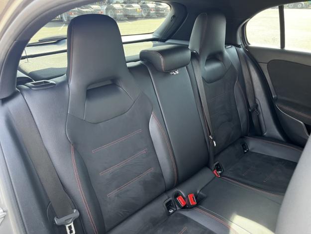 MERCEDES-BENZ Classe A A 200 Compacte  