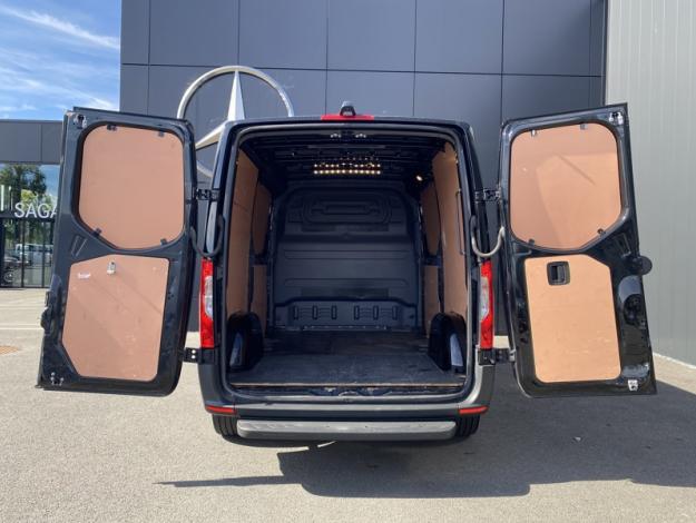 MERCEDES-BENZ Sprinter 215 CDI Fourgon Compact  SPRINTER 215 FG 33 3,0t FIRST Traction
