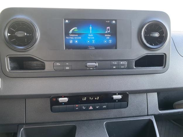 MERCEDES-BENZ Sprinter 215 CDI Fourgon Compact  SPRINTER 215 FG 33 3,0t FIRST Traction