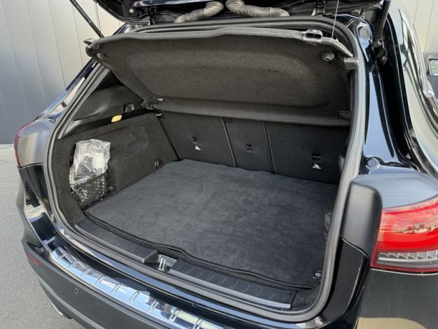 MERCEDES-BENZ GLA 200 d AMG Line  