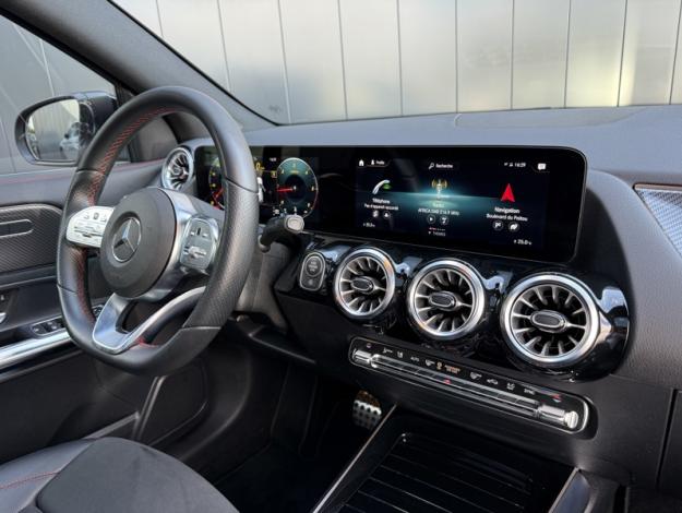 MERCEDES-BENZ GLA 200 d AMG Line  