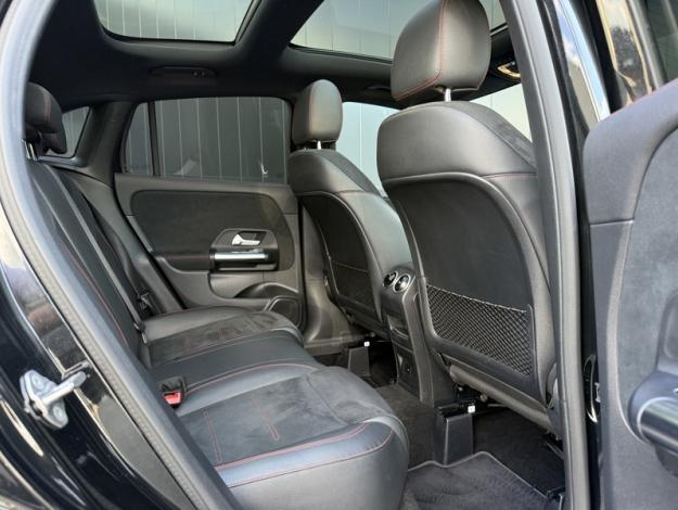 MERCEDES-BENZ GLA 200 d AMG Line  