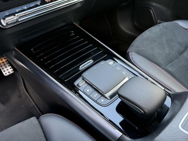 MERCEDES-BENZ GLA 200 d AMG Line  