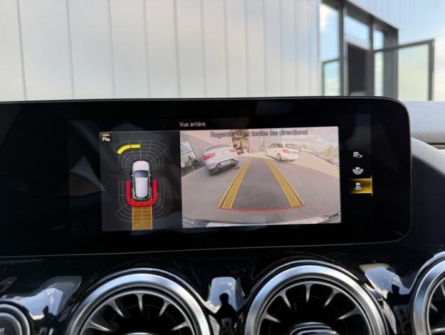 MERCEDES-BENZ GLA 200 d AMG Line  