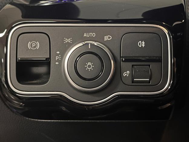 MERCEDES-BENZ Classe A 200 d AMG Line  